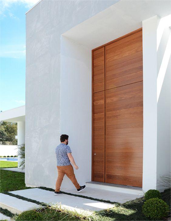 wooden door 